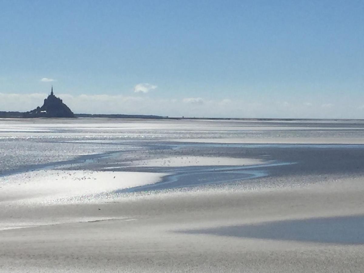 Chambre A Proximite De La Baie Du Mont Saint Michel Avranches Exterior foto